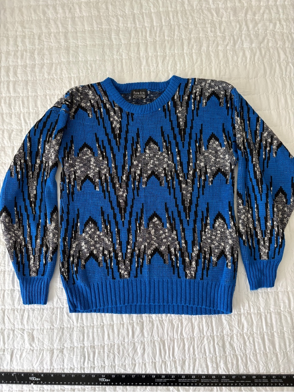Vintage 80s/90s New Era Blue and Black Geometric Crewneck Sweater